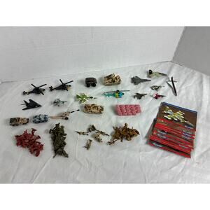 Galoob Micro Machines Battle Zones Military 4 Play Sets +19 Vehicles & Equipment